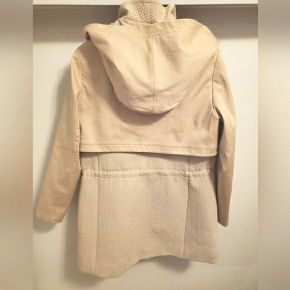 Soia & Kyo Enora jacket. Spring. Quilted parts. Hood. Cream/tan Size L. - Picture 5 of 16